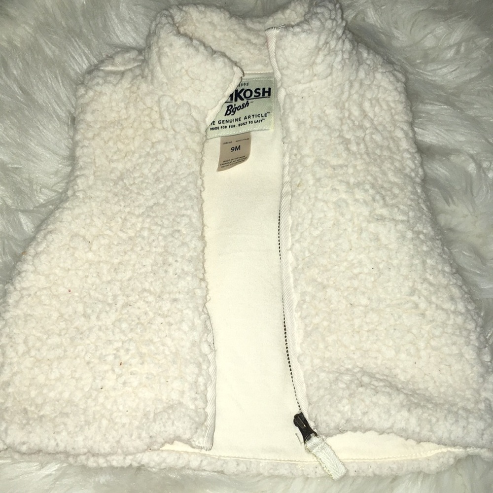 Furry cream vest
